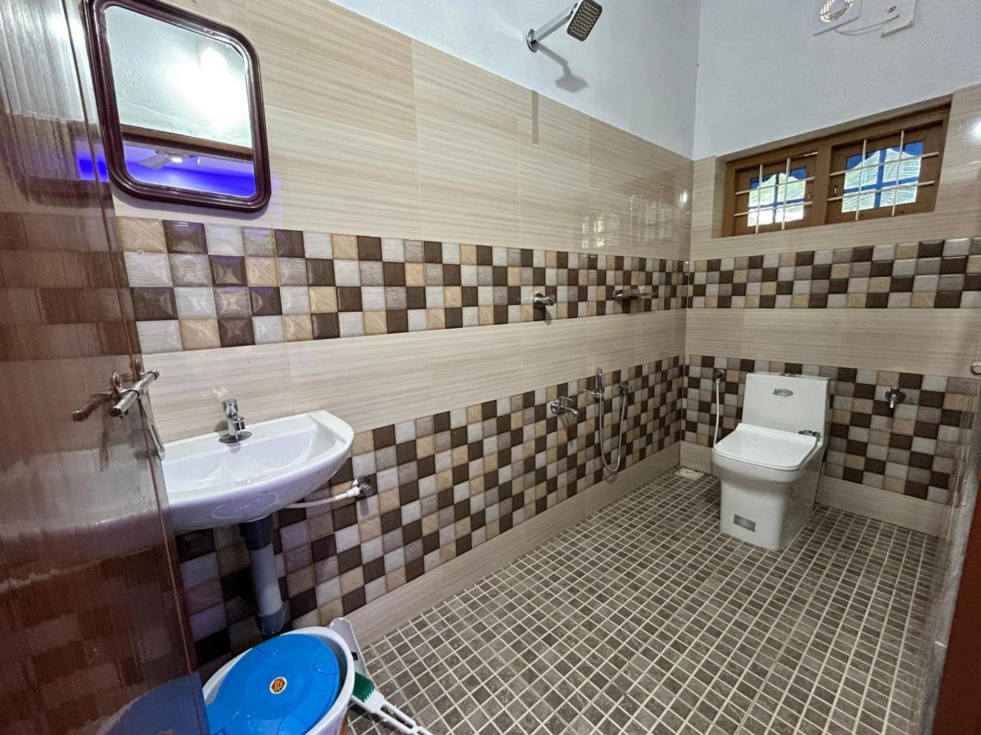 Puzhayoram Homestay Thrissur Eksteriør billede